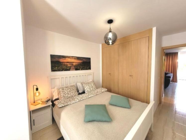 Ocean Breeze Retreat Apartment Сан Мигел де Абона Екстериор снимка